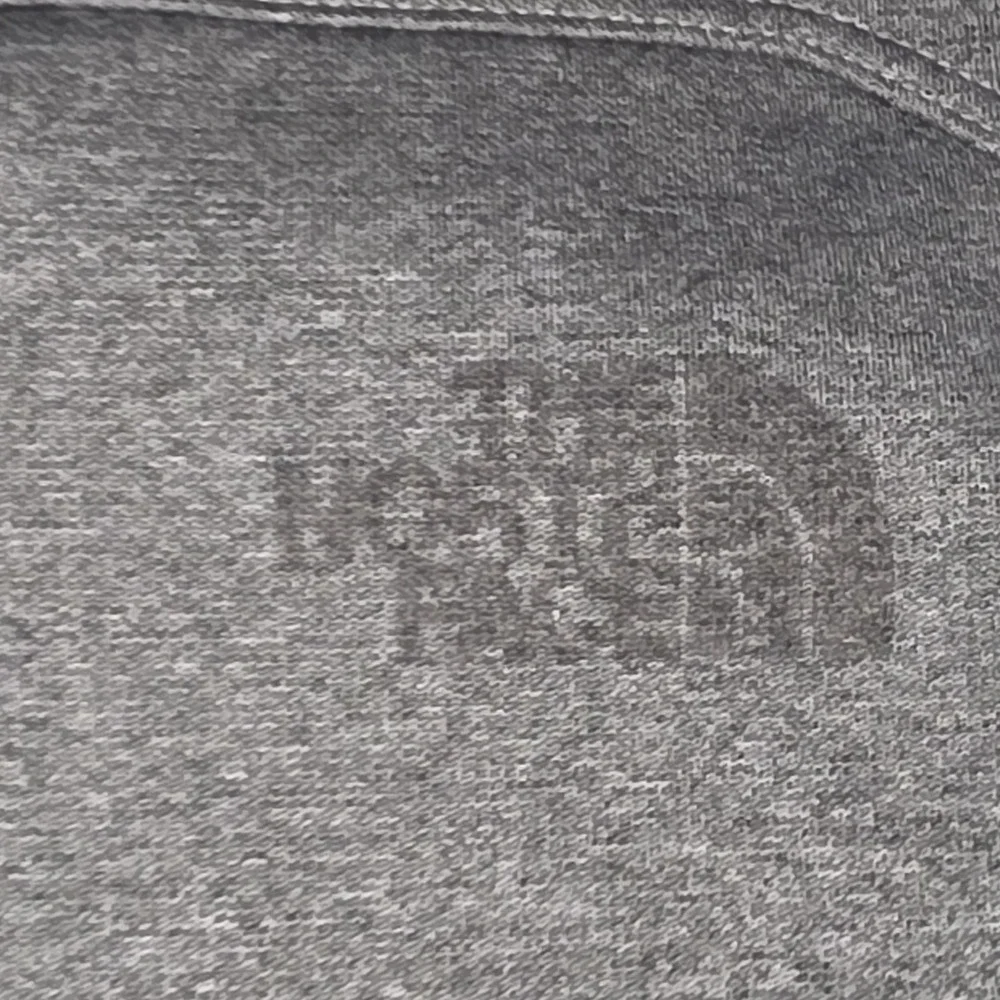 The North Face Men's Half Zip Pullover Sweatshirt‎ Gray Size Medium